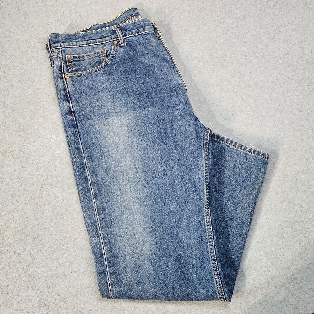 Levi's 505 Mens Jeans 42x30 Blue Regular Fit Straight Leg Denim Medium Wash 42